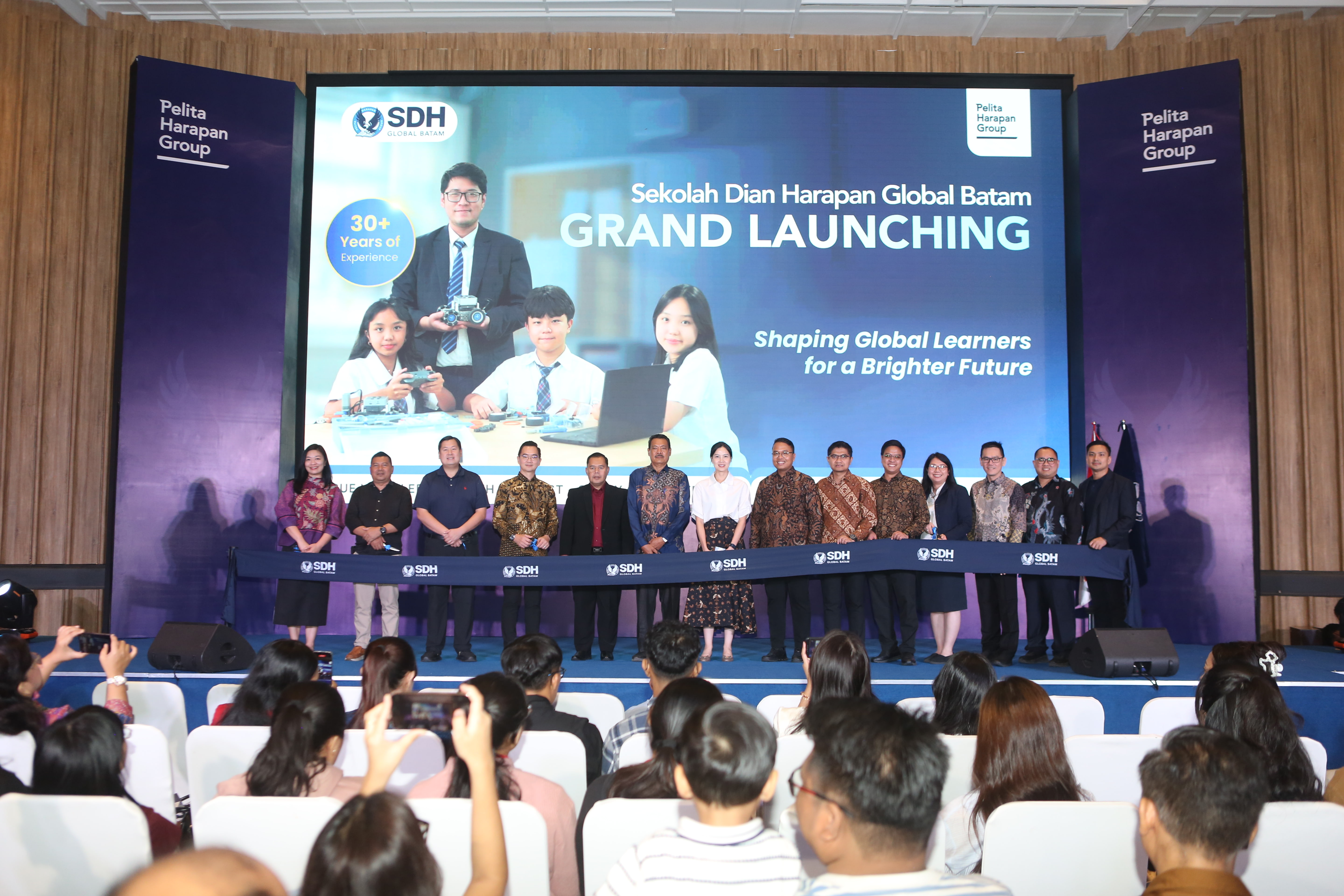 Thumbnail image SDH Global Batam : Perspektif Global, Berakar pada Karakter yang Kuat